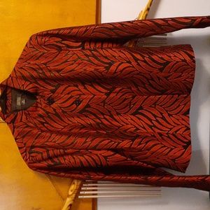 gorgeous!  burgandy and black blazer